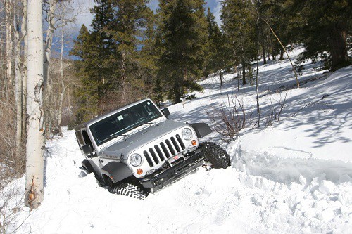 jeep in snow